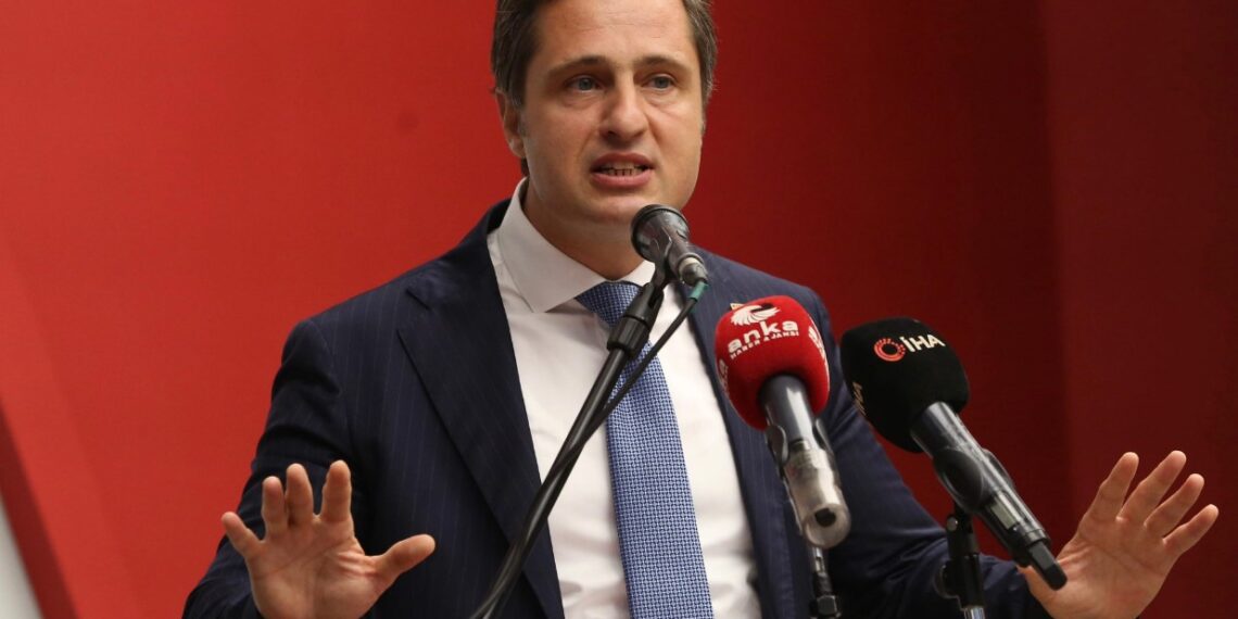 CHP Sözcüsü Yücel’e dijital saldırı: WhatsApp’ı hacklendi!