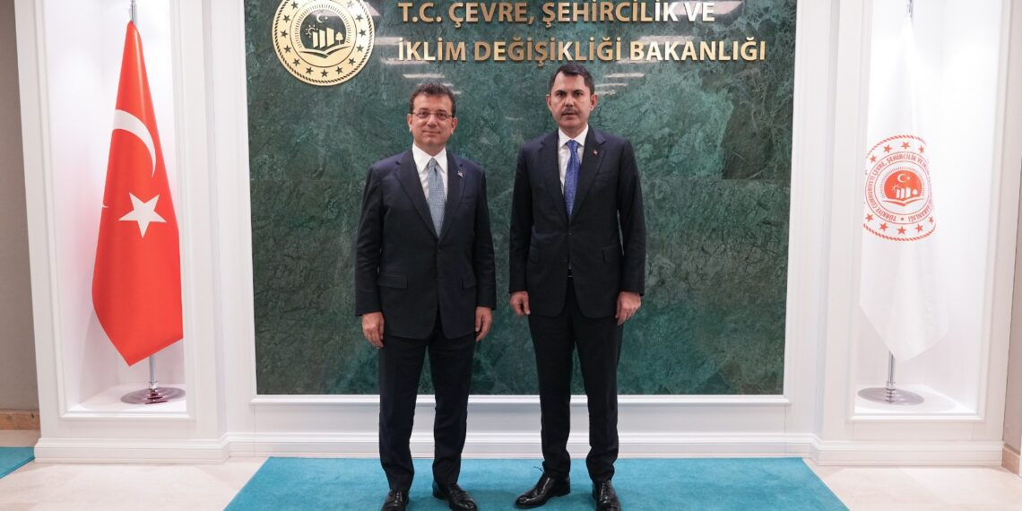 İki rakip, aylar sonra yan yana