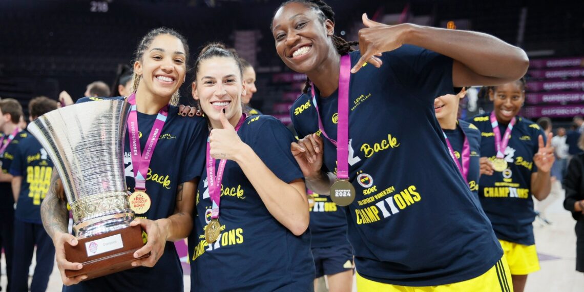 Fenerbahçe, ikinci kez Süper Kupa şampiyonu oldu